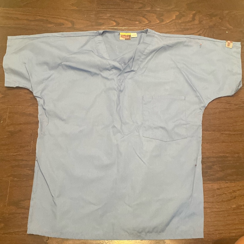 Scrub zone top